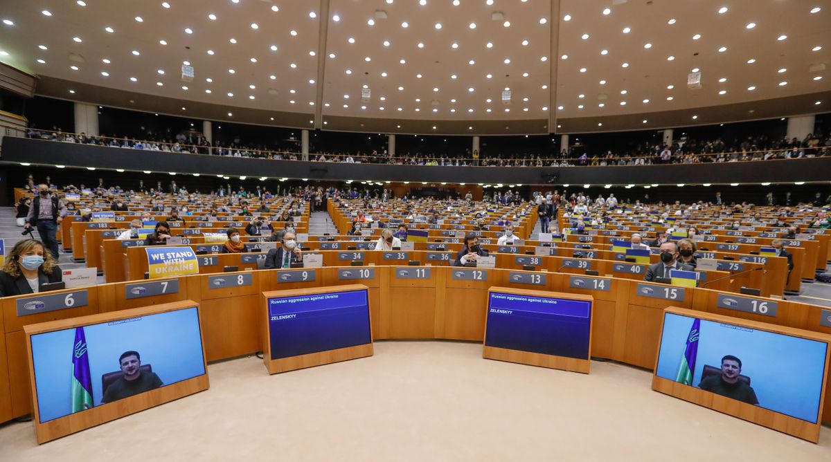 Zelenski logra el apoyo del Parlamento Europeo para el ingreso de Ucrania en la UE