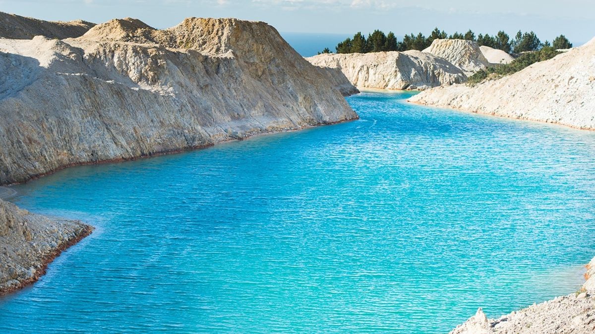 ni se te ocurra bañarte en el lago tóxico de Galicia que triunfa en Instagram