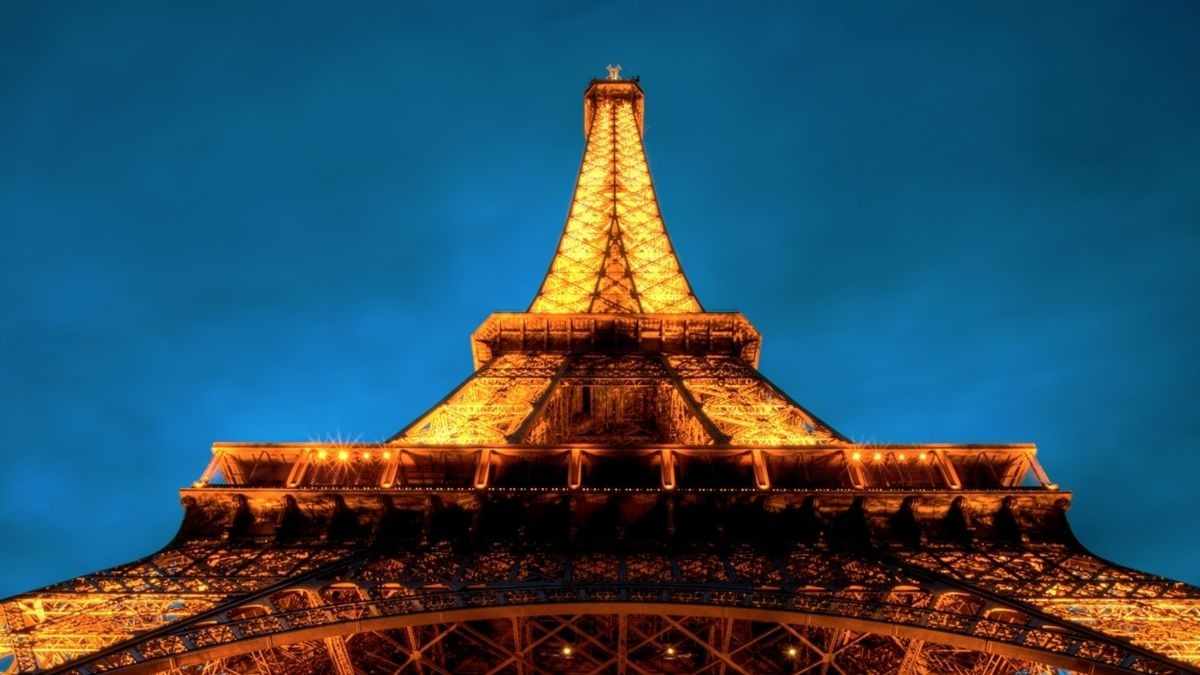 ¡Cuidado! Hacer fotos de noche a la Torre Eiffel es ilegal