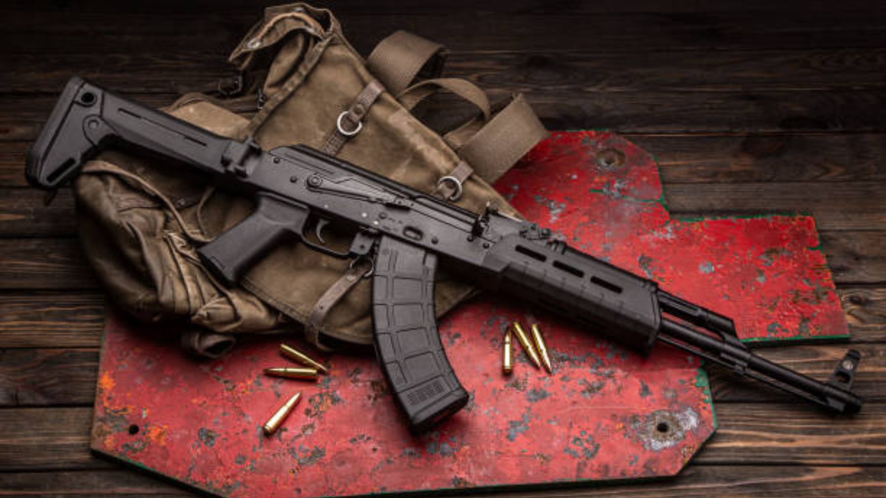¿Cómo nació el AK-47? La historia del rifle de asalto ruso más famoso