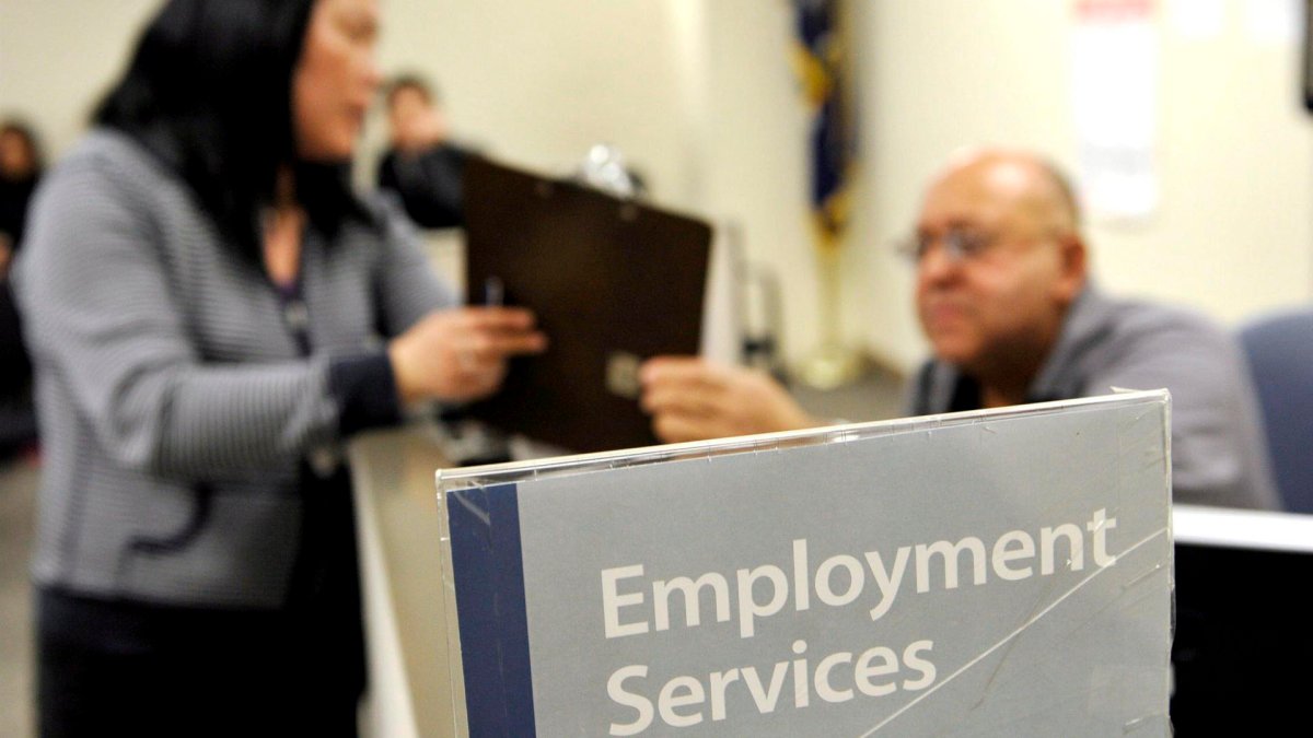 la tasa de desempleo desciende al 3.6%, la más baja desde el inicio de la pandemia