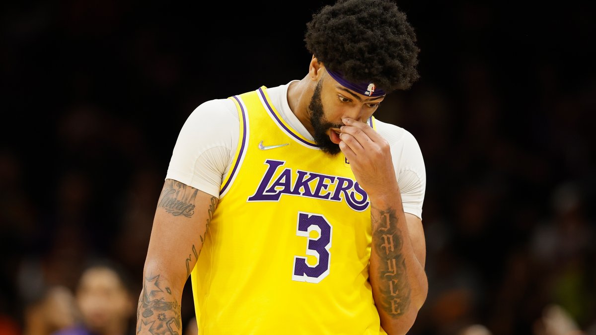 Los Lakers se quedan sin opciones de llegar a los “playoff”