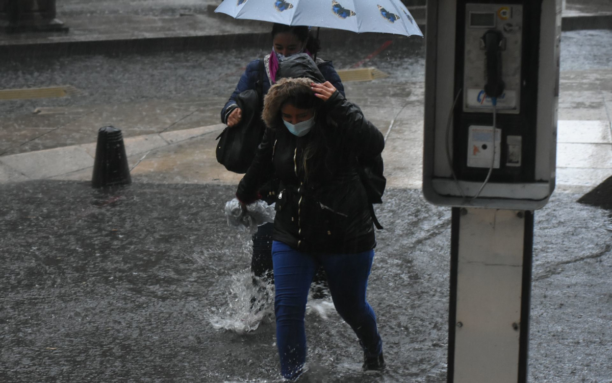 Alertan lluvias en la Ciudad de México; pronostican caída de granizo