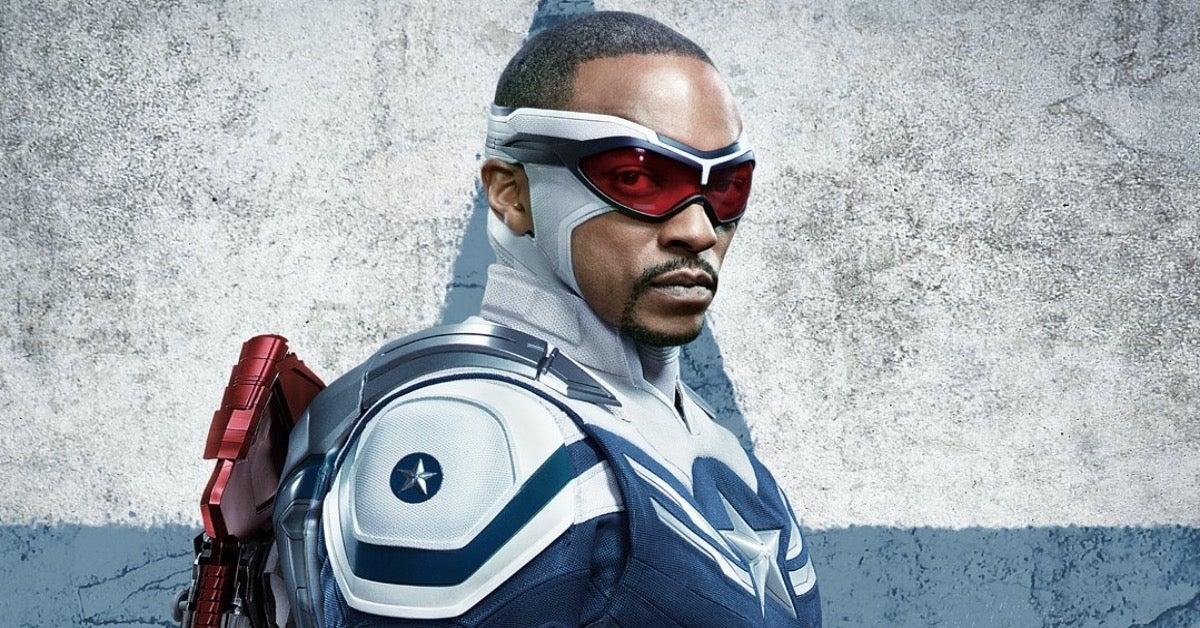 Capitán América: Un mundo feliz: Anthony Mackie revela su reacción al cambio de título