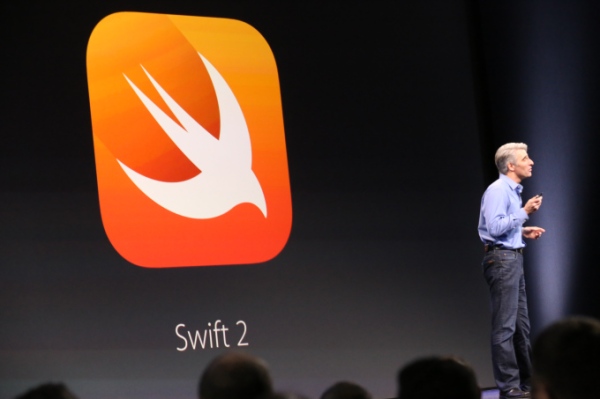 Apple apunta a estudiantes de colegios comunitarios con un nuevo curso de codificación Swift