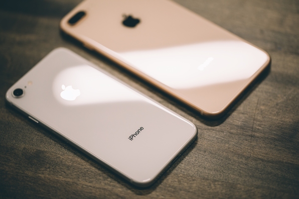 Apple está investigando informes sobre la hinchazón de las baterías del iPhone 8