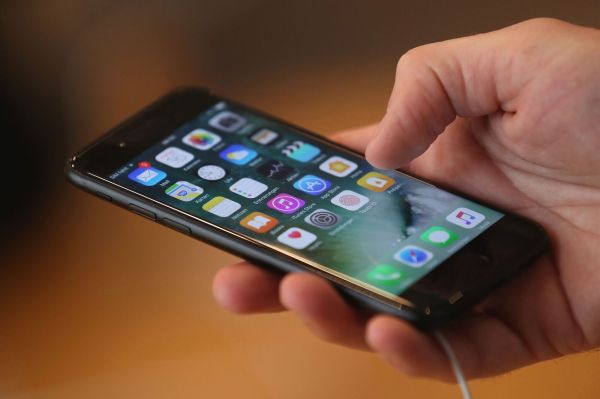 Apple multada con 6,6 millones de dólares en Australia por dispositivos bloqueados