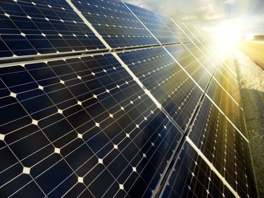 Cómo la tecnología está impulsando el impulso hacia la energía solar