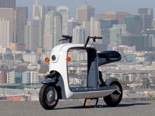 Conoce a Kubo, el scooter eléctrico de carga financiado por crowdfunding fabricado por Lit Motors