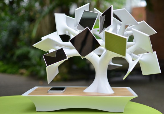 El Electree+, un árbol de bonsái con carga por inducción y energía solar, llega a Kickstarter