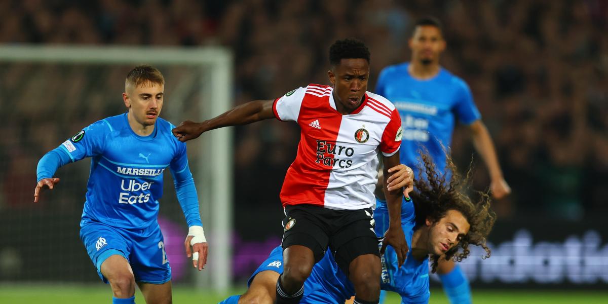 El Feyenoord saca ventaja del caos ante el Marsella
