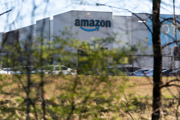 El informe afirma que Amazon recauda más de un tercio de los ingresos del vendedor, lo que genera $ 121 mil millones en 2021