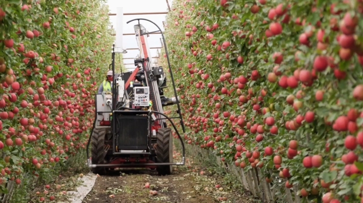 El nuevo propietario de Abundant busca revivir el robot recolector de manzanas a través del crowdfunding de capital