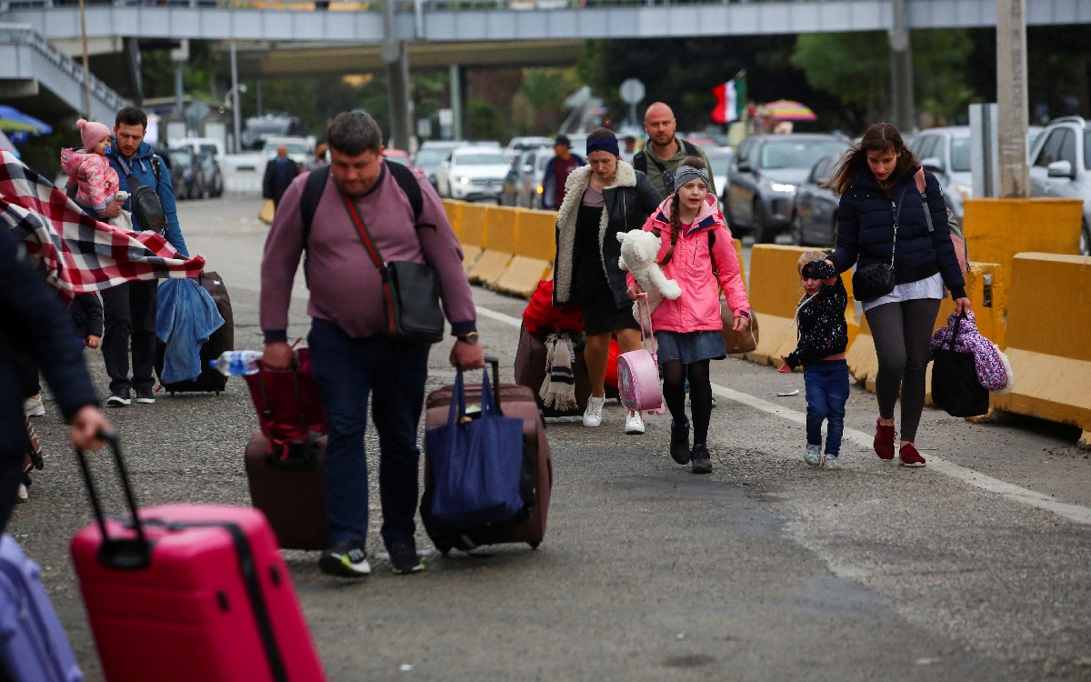 El número de refugiados que huye de la guerra de Ucrania supera los 5 millones: ACNUR