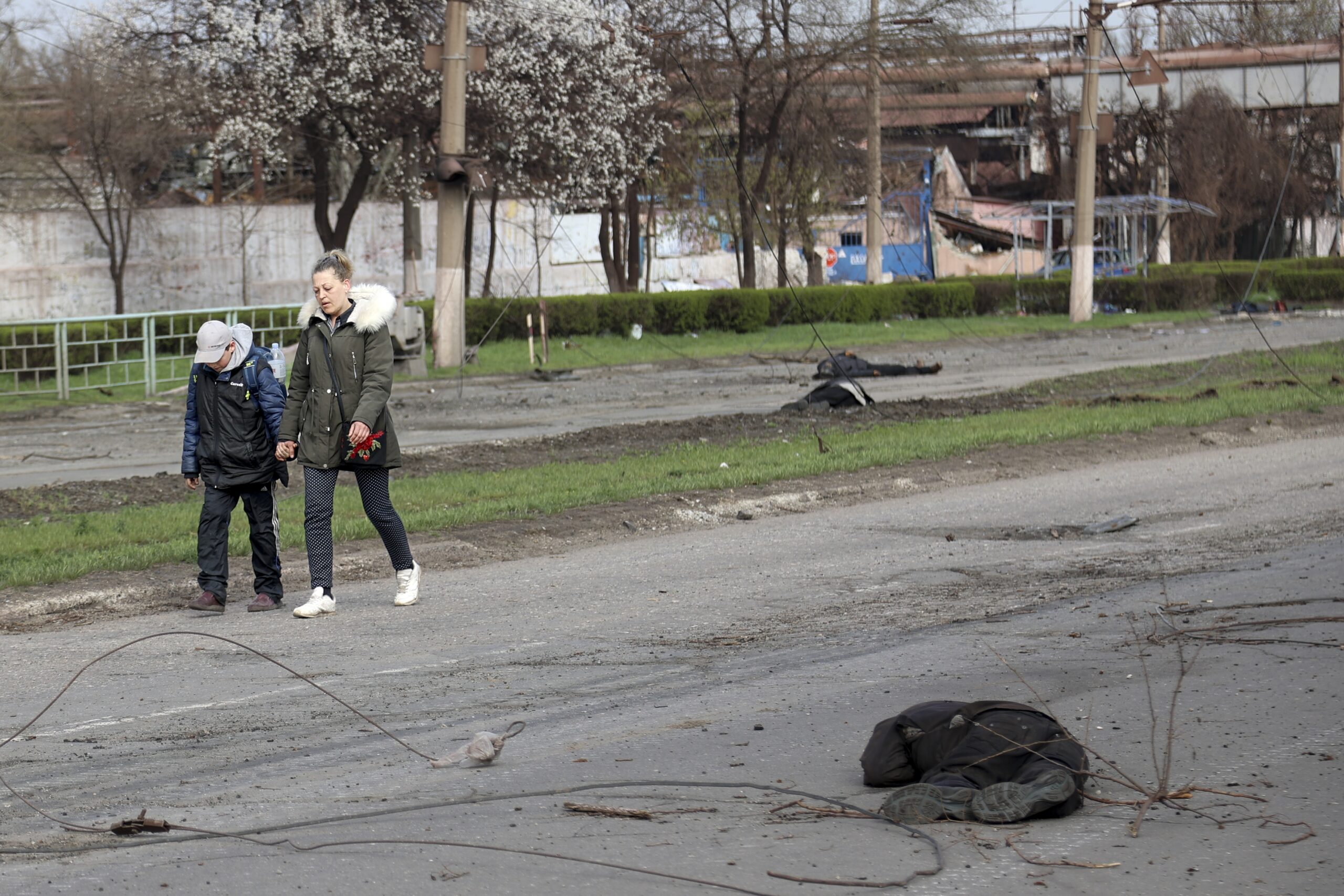 El primer ministro de Ucrania asegura que los últimos combatientes en Mariupol “lucharán hasta el final”