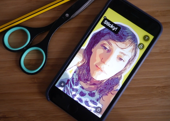 El próximo proyecto de IA de Prisma es un divertido creador de pegatinas para selfies llamado Sticky