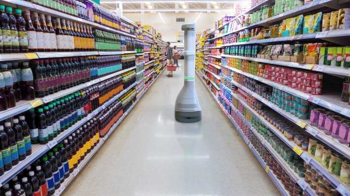 El robot de inventario SmartSight de Zebra vigila los estantes de las tiendas