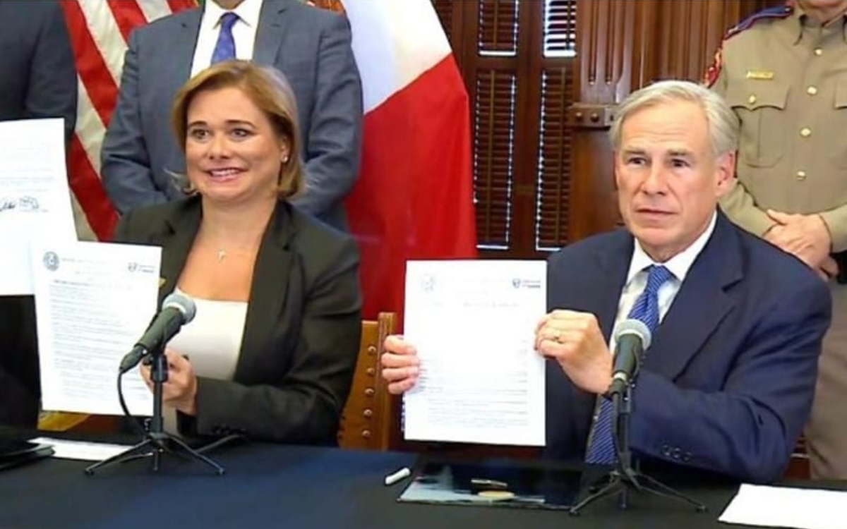 Gobernador de Texas logra acuerdo con Chihuahua para normalizar tráfico de camiones comerciales