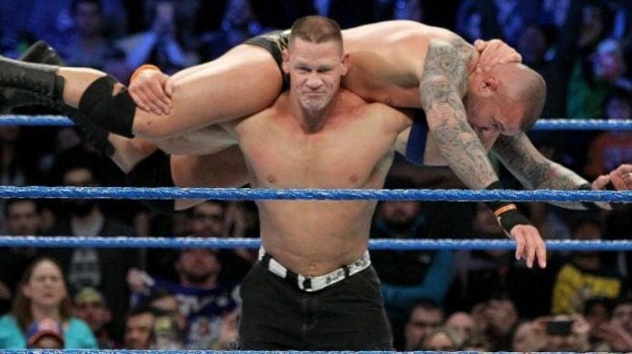 John Cena felicita a Randy Orton por sus 20 años en WWE