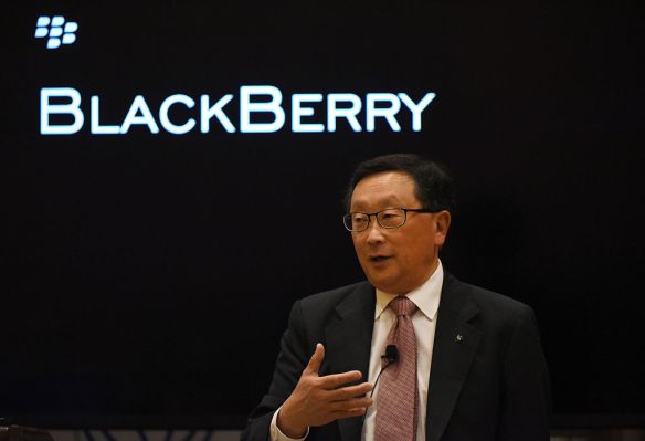 John Chen permanecerá como CEO de BlackBerry hasta 2023