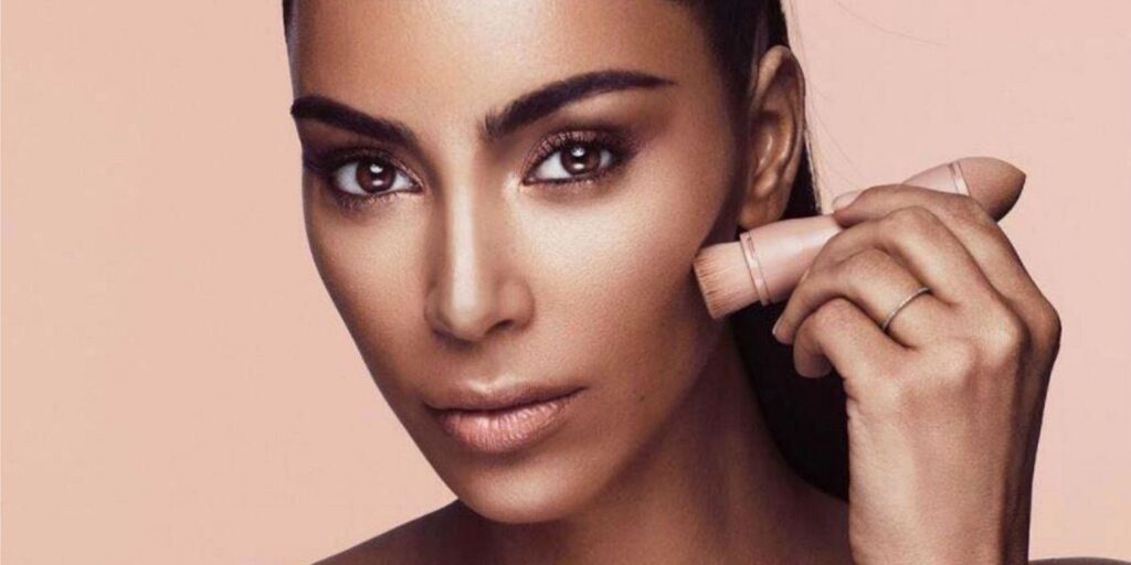 Kim Kardashian anuncia el cambio de marca 'profundamente personal' de la fragancia KKW