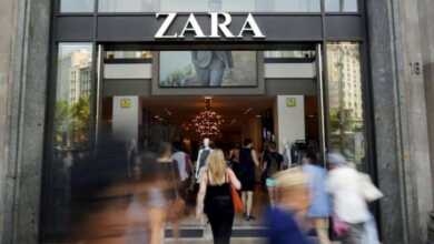 Las redes arden contra Zara por el supuesto 'agotado' en sus rebajas