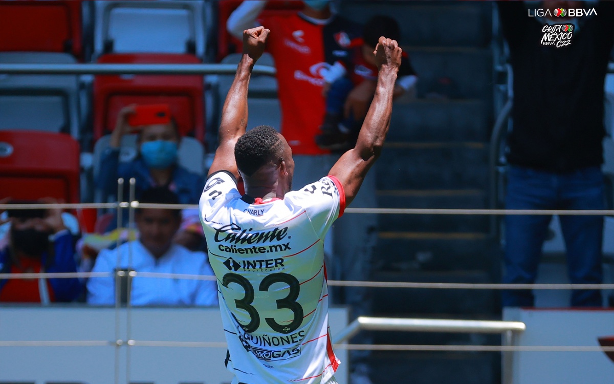 Liga MX: El campeón Rojinegro propina goleada a los Diablos Rojos en el averno | Video
