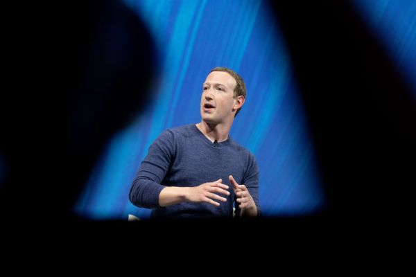 Los líderes del boicot a Facebook están 'decepcionados' después de reunirse con Zuckerberg y Sandberg