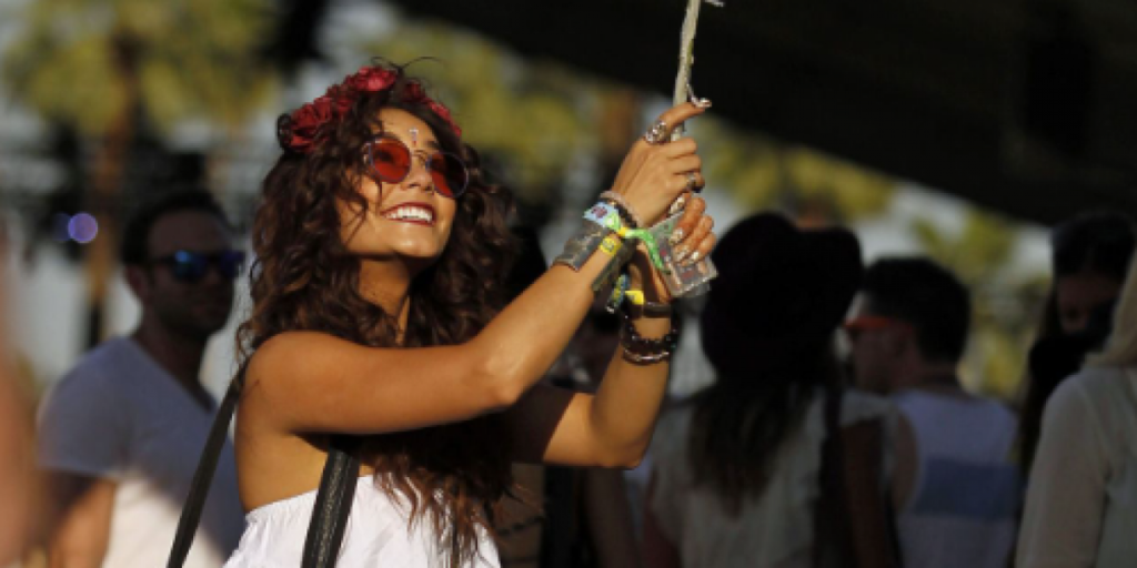 Los looks de Vanessa Hudgens que confirman que es la reina de Coachella