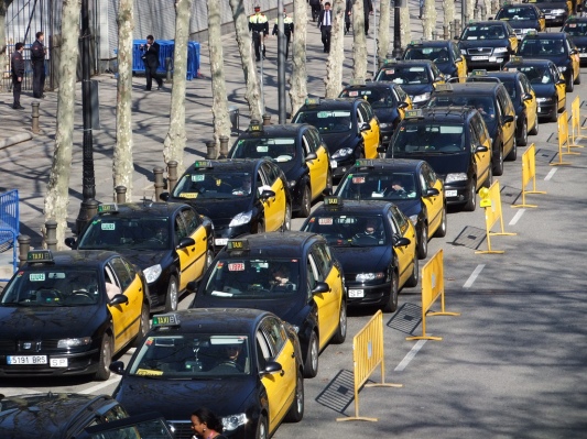Los taxistas españoles protagonizan otra huelga anti-Uber