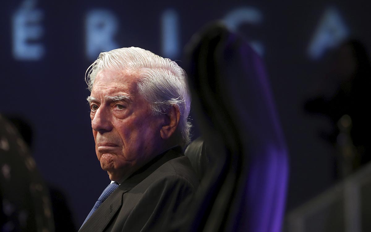 Mario Vargas Llosa califica de “sanguinario” a Putin