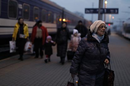 Refugiados ucranios llegan de Kiev a la estación de tren de Chelm, en Polonia, el pasado 16 de marzo.