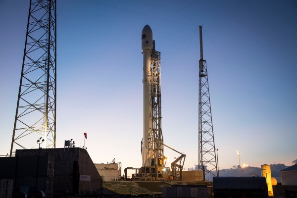 Mira el lanzamiento DSCOVR de SpaceX en vivo aquí mismo