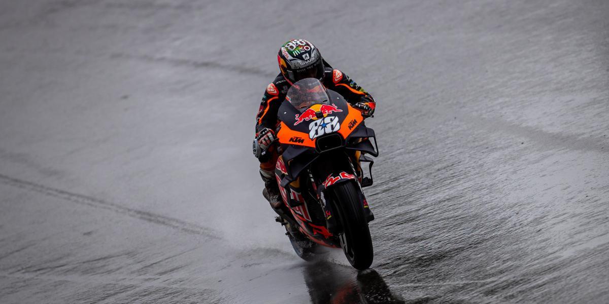 Oliveira lidera los terceros libres en Portimao tras la caída de Márquez