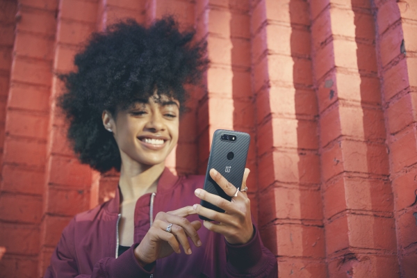 OnePlus añade pantalla de seis pulgadas y desbloqueo facial para el 5T