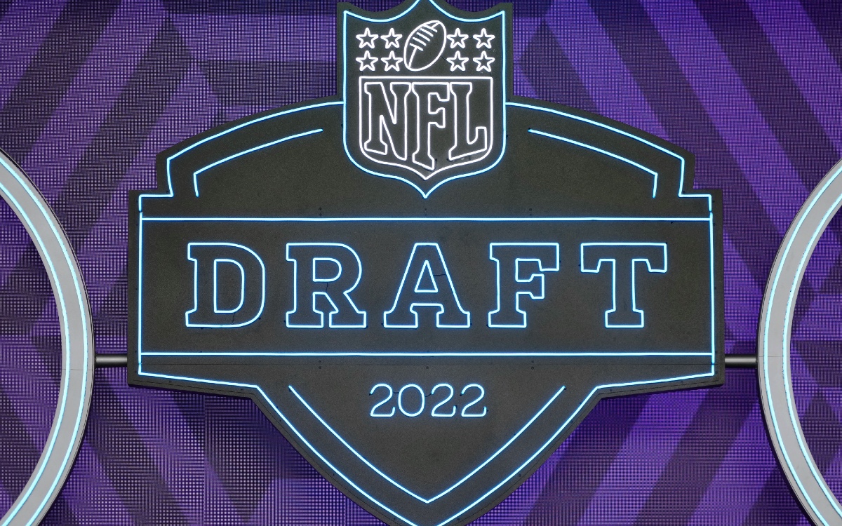 Primera ronda Draft NFL | Receptores y defensivos protagonistas; mariscales de campo en el olvido | Tuit