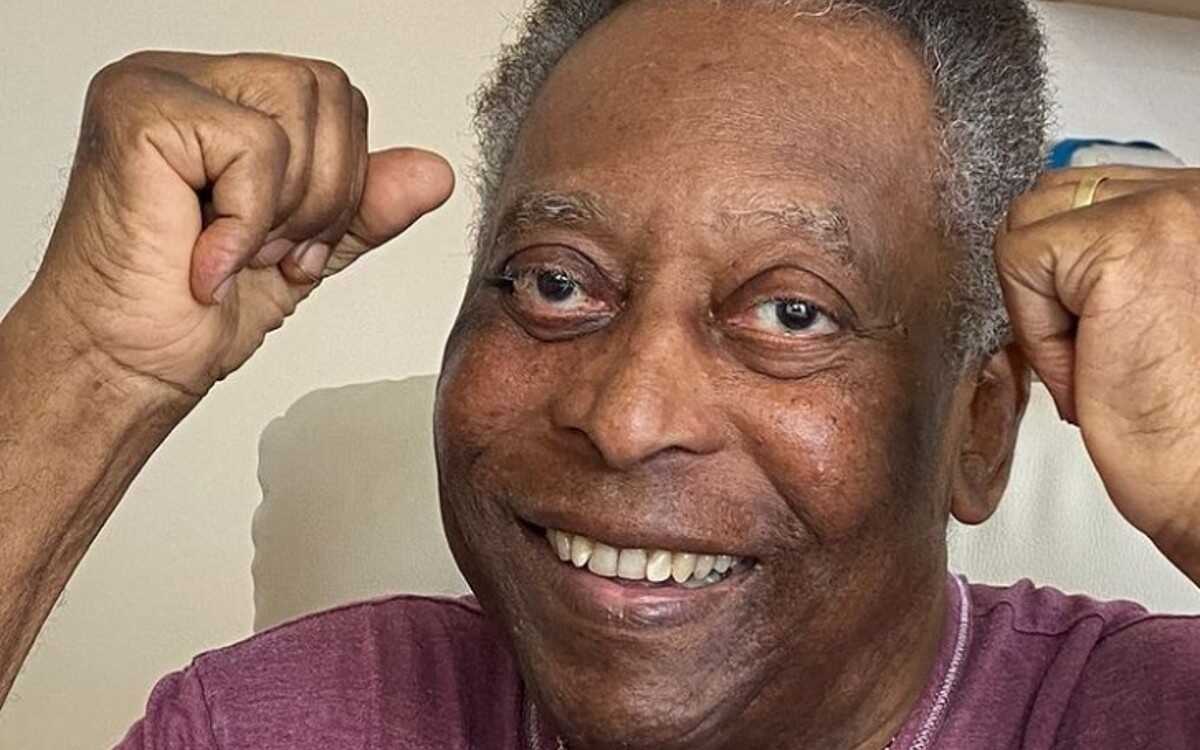 Regresa Pelé al hospital para recibir tratamiento contra cáncer de colon