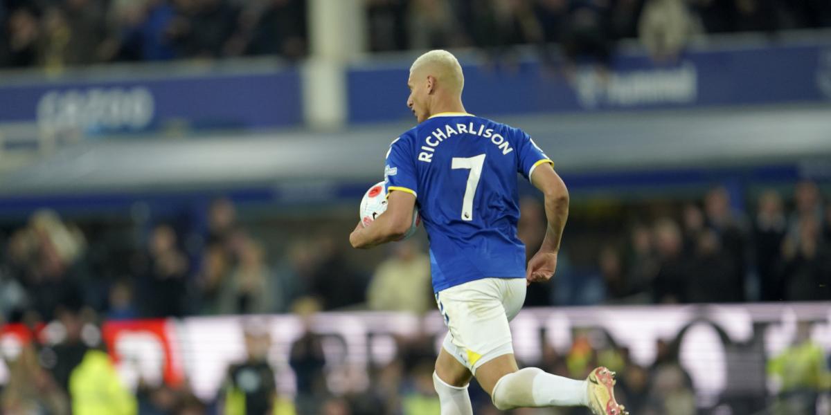 Richarlison rescata un punto de oro para el Everton