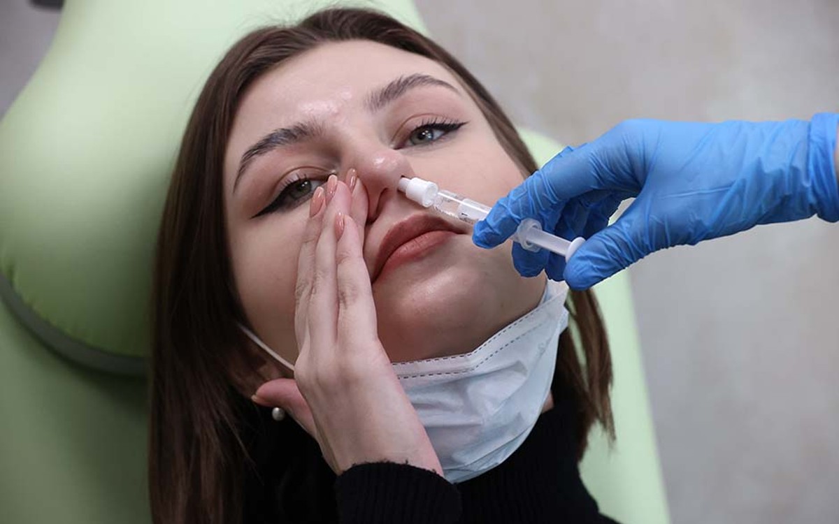 Rusia aprueba vacuna nasal de Sputnik V