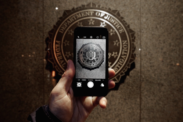 Según los informes, el FBI sobreestimó los teléfonos encriptados inaccesibles por miles