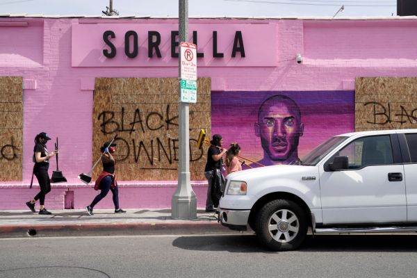 Silicon Valley puede luchar contra el racismo sistémico apoyando a las empresas propiedad de negros