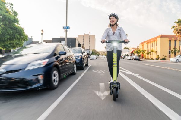 Superpedestrian obtiene $ 125 millones para expandir la tecnología que corrige la conducción insegura de scooters