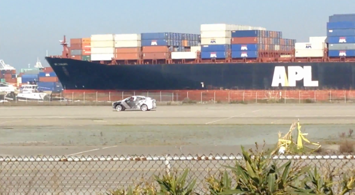 Tesla Model X captado en video en la pista de prueba