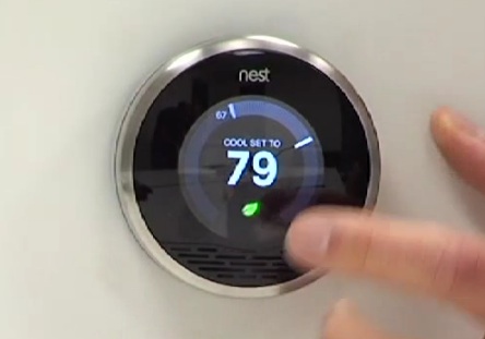 Tony Fadell demuestra su nuevo Nest Learning Thermostat (TCTV)