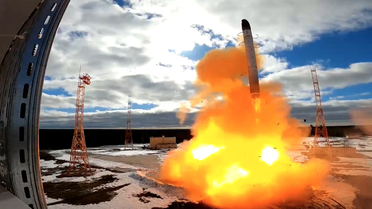 Video: Rusia prueba poderoso misil al que describe como una “superarma”