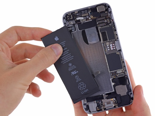 iFixit reduce el reemplazo de la batería de su iPhone a $ 29, igualando el precio de disculpa de Apple