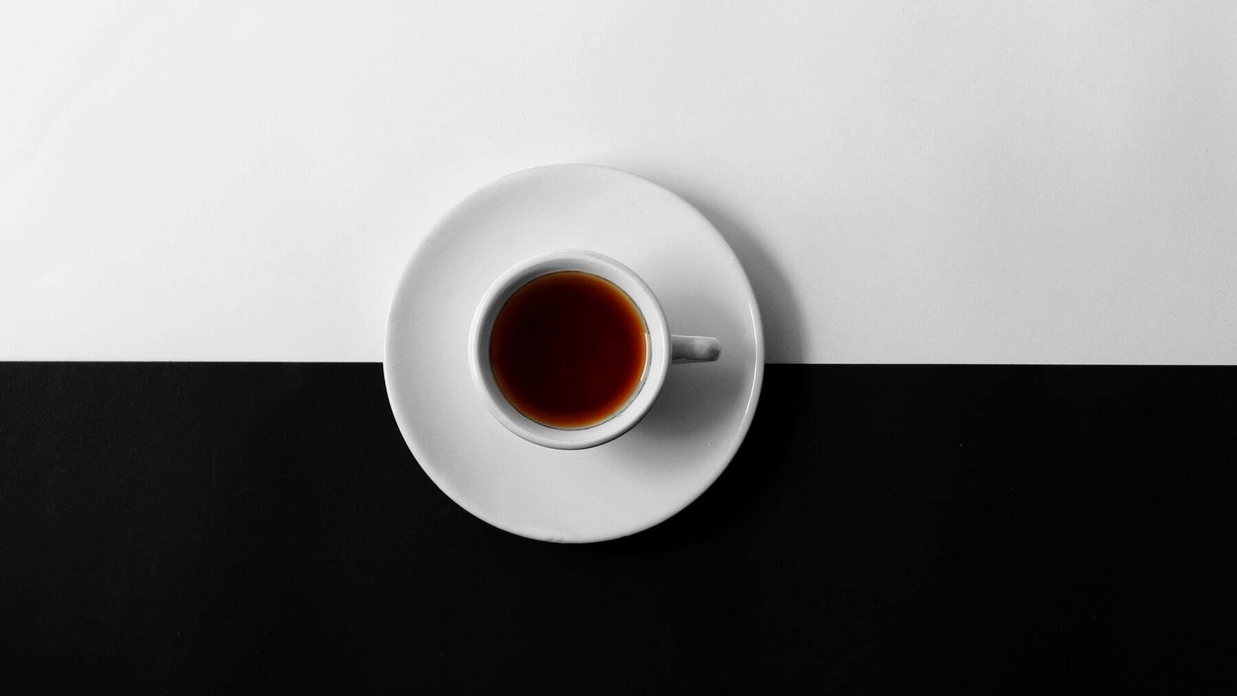 ¿Cuánto tiempo dura el café hecho en la cafetera?