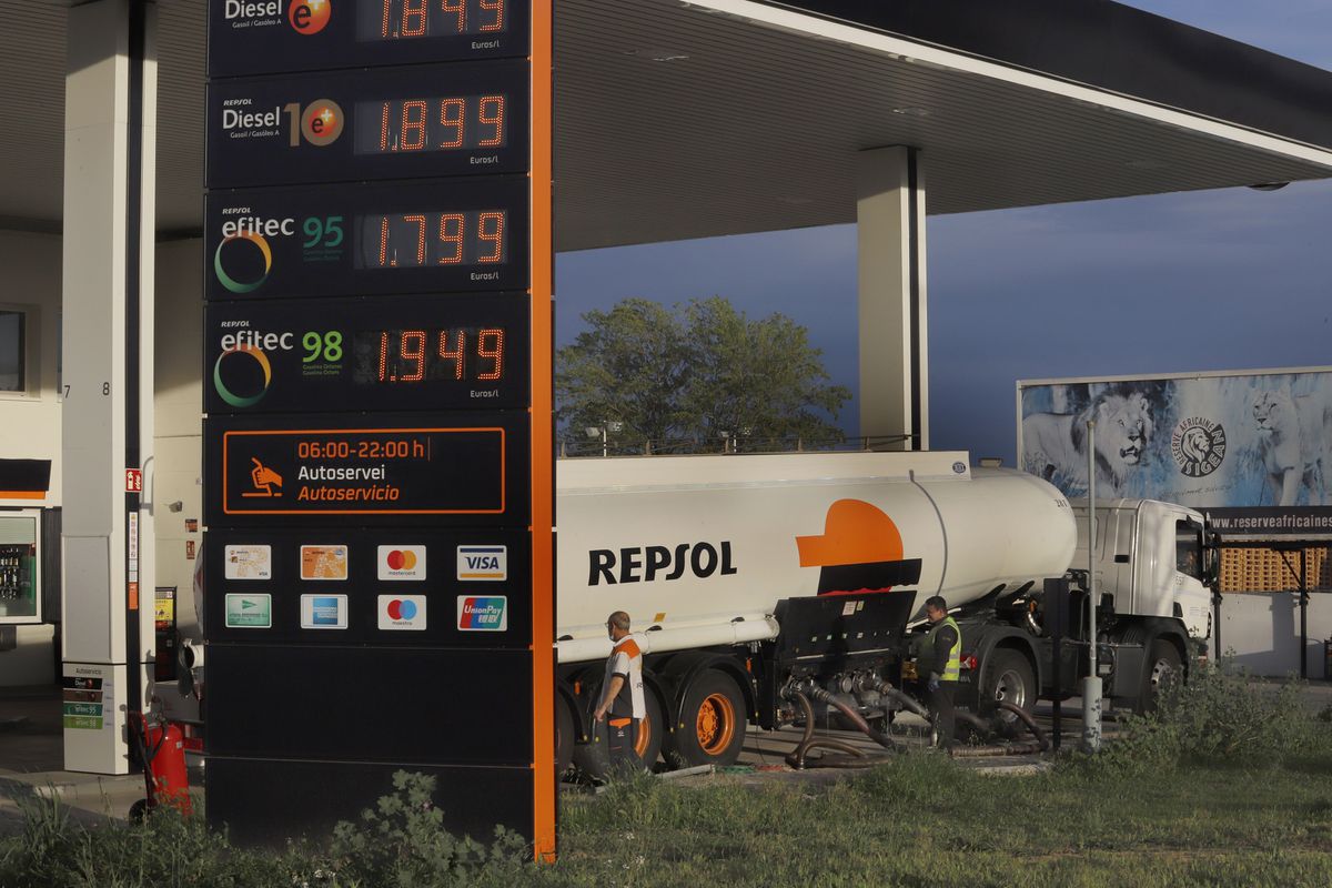 ¿Por qué es más caro el diésel? Las razones que explican el ‘sorpasso’ a la gasolina