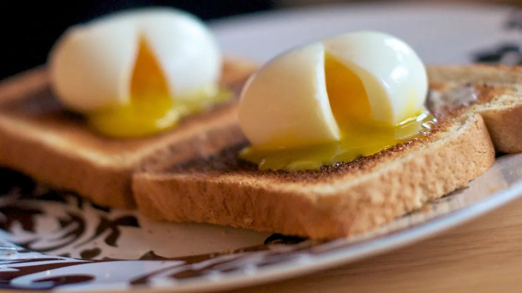 ¿Qué engorda más, el huevo poché o el huevo cocido?
