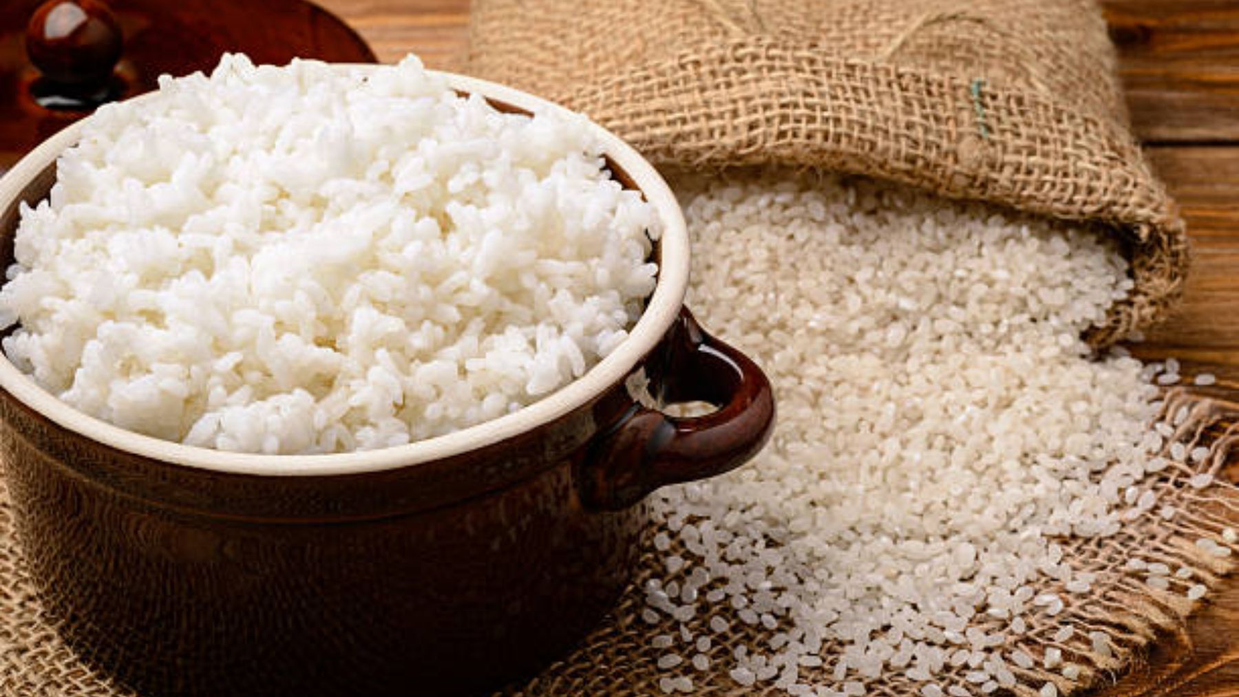 ¿Se te pega el arroz en la olla? Los sorprendentes remedios para evitarlo